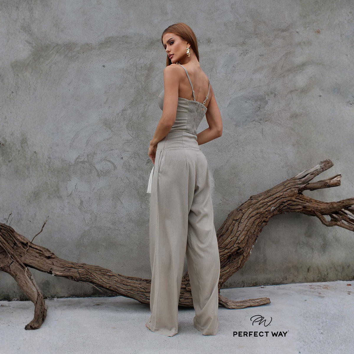 CALCA PANTALONA FEMININA FENDI